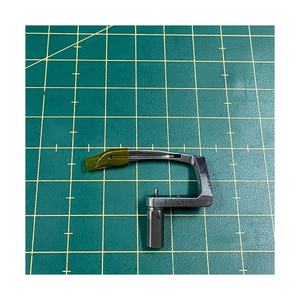 133-37902 Looper inferior HECHO EN TAIWÁN PIEZAS DE MÁQUINA DE COSER INDUSTRIAL PARA JUKI - Product Image 1