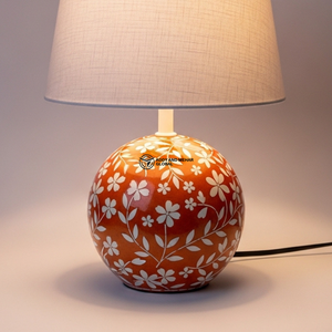 Lampe de table en incrustation d'orange de qualité supérieure |   Lampe de chevet design avec base à motif floral - Product Image 3