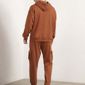 Nouvel Arrivage – Ensemble Survêtement Homme Coupe Classique avec Sweat à Capuche et Pantalon Cargo à Motif Uni, Idéal pour la Course – Vente en Gros Direct Usine - Product Image 3