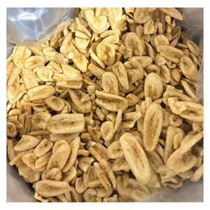 Chips de banane séchées vietnamiennes naturelles avec une texture croustillante exceptionnelle, un goût de banane authentique et un aspect attrayant - Product Image 1