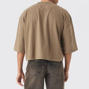 เสื้อยืดครอปท็อปผู้ชาย สไตล์สตรีท น้ำหนักเบา ระบายอากาศได้ดี แฟชั่นลำลอง ใส่ได้ทุกวัน - Product Image 4