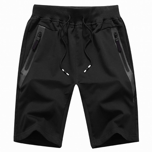 Shorts Bermuda pour homme en vert olive avec poches zippées, taille à cordon de serrage, décontractés, respirants, en polyester tricoté - Product Image 1