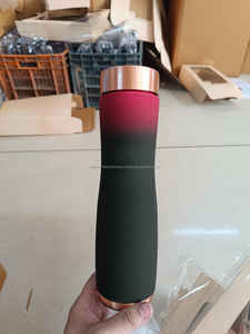 Bouteille en cuivre indien pur 100% bouteille d'eau en cuivre imprimé pour Gym Sport et voyage propose une bouteille d'eau Dirking fabriquée en inde - Product Image 5