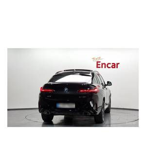 BMW X4 XDrive20i M Sport 2023 avec boîte de vitesses automatique, direction à gauche et caméra de recul, 38 055 km - Product Image 4