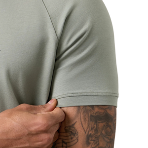 Camiseta Deportiva Extra Grande Personalizada para Hombre en Verde Salvia, 100% Algodón Jersey, Secado Rápido, Transpirable, para Entrenamiento, Gimnasio, Fitness y Deportes - Product Image 6