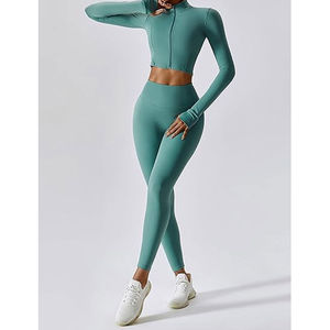 Conjunto de Yoga de 3 Piezas, Talla Grande, Top Corto de Manga Larga, Pantalones de Yoga de Cintura Alta sin Costuras para Hombre, Transpirables, Antibacterianos y Antiestáticos para Verano - Product Image 4