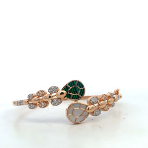 Pulsera de Oro Rosa de 18K con Malaquita y Madreperla - Product Image 5