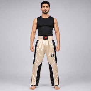 Pantalon de kick-boxing léger offrant un confort supérieur, une gestion optimale de l'humidité et une durabilité fiable pour chaque entraînement. - Product Image 1