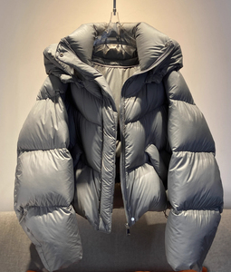 Chaqueta de invierno para mujer, con cuello alto, acolchada, con cierre, cálida, para clima frío - Product Image 1