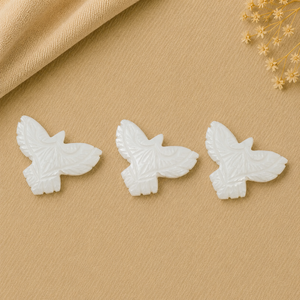 Colgante de Howlite con Tallado de Águila de 30mm, Escultura de Piedra Preciosa Hecha a Mano para Fabricación de Joyas, Decoración, Manualidades y Suministros al por Mayor - Product Image 4