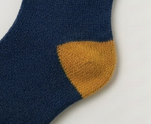 Calcetines de Mujer, Color Azul Marino y Amarillo Mostaza, Tejidos, Transpirables, para Uso Diario, Otoño, Longitud Estándar, Estilo Color Block - Product Image 4