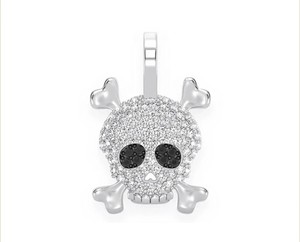 Colgante de Fiesta de Plata 925 con Baño de Rodio, Diseño de Calavera Pirata Esqueleto con Espadas y Moissanita, Personalizado, de Moda y con Gran Impacto - Product Image 3
