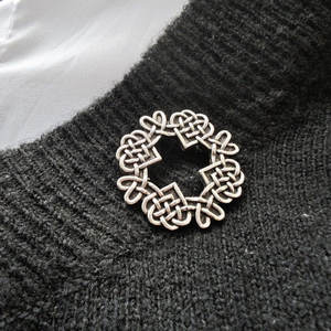 Broches Tradicionales Escoceses con Diseño de Nudo Celta y Cuadros para Chales, Bufandas o Suéteres, Venta al Por Mayor 2026 - Product Image 3