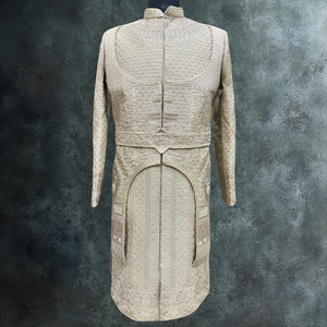 Sherwani Tradicional para Hombre con Cuello Mandarín, Diseño de Arco Herencia, Sin Arrugas, para Bodas y Fiestas, Tacto Divino Premium - Product Image 1