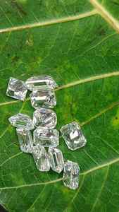 Diamantes de Corte Esmeralda en Base Verde, Ramdut Impex, Directo del Fabricante, Diamantes Sueltos Certificados - Product Image 2