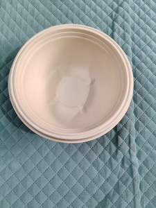 Contenedor Redondo de Bagazo Biodegradable Desechable de 750ml con Tapa para Viajes y Bodas - Product Image 2