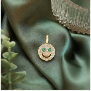 Elegante Colgante de Oro Real de 14K con Cara Sonriente Pequeña, en Oferta, con Moissanita Personalizada y Diamantes que Pasan la Prueba del Detector, Ideal para Regalo - Product Image 5