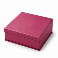 Boîte cadeau rigide magnétique rose magenta personnalisée, emballage de luxe avec insert en satin pour bijoux, cosmétiques, cadeaux