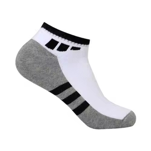 Chaussettes de sport pour hommes de qualité supérieure, couleur unie, coupe basse, courtes, à la mode, en coton respirant, confortables, antidérapantes, uniques - Product Image 4