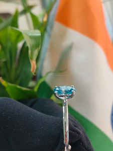 Bague de fiançailles élégante en or blanc avec diamant bleu taille ovale de luxe pour femme – Design personnalisé raffiné, style premium, idées cadeaux - Product Image 2