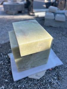 Table d'appoint en onyx naturel de luxe |   Table d'appoint géométrique moderne sur piétement |   Table basse en onyx massif pour la décoration du salon - Product Image 2