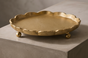 Plateau de service rond en métal festonné de luxe, doré, avec pieds sphériques, pour centre de table, décoration d'événements et de fêtes - Product Image 5