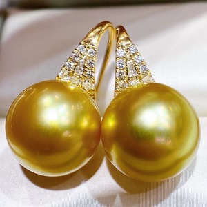 Pendientes de Perlas Gris Platino al por Mayor del Fabricante, Estilo Simple y Versátil, Accesorio de Moda con Ligeras Imperfecciones - Product Image 4