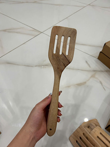 Collection de cuillères en bois vintage, fabriquées à la main en bois d'acacia, design personnalisé, fabrication OEM - Product Image 3