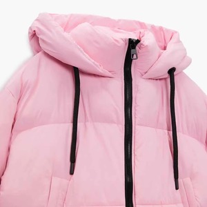 Wholesale Women Crop Puffer Jacket Custom Logo High Neck Bubble Coat Winter Warm Breathable Viscose Streetwear <b>Padded</b> Jacket - Product Image 2