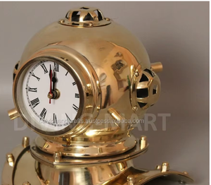 Reloj Decorativo Náutico CH Hecho a Mano en Metal Pulido con Tema de Buceo, Mini Casco de Buceo Vintage, Regalo para el Día de la Madre o Navidad - Product Image 2