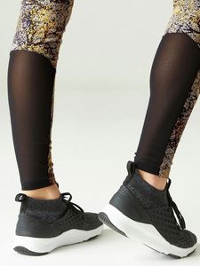 Leggings de sport sans couture à sublimation pour femmes, taille haute, avec logo personnalisé, idéaux pour la gym, le fitness et la course à pied – Nouveauté très prisée - Product Image 3