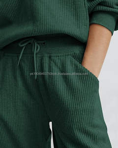 Conjuntos de Mujer 100% Algodón de Pakistán, Personalizables OEM/ODM, Conjuntos de 2 Piezas con Decoración de Encaje, Pantalones Deportivos, Traje Deportivo - Product Image 3