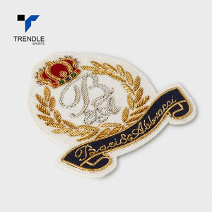 ป้ายปักคุณภาพสูงลายมงกุฎและพวงหรีดแบบเย็บติดบนผ้า - Product Image 1