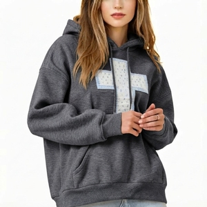Sudadera con capucha oversize de mujer azul marino para otoño, con bordado frontal de la letra T, hombros caídos y bolsillo canguro - Product Image 5