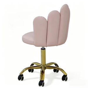 Chaise de coiffure et de beauté réglable de qualité supérieure avec base et roulettes dorées, mobilier élégant pour salons de coiffure et instituts de beauté - Product Image 4