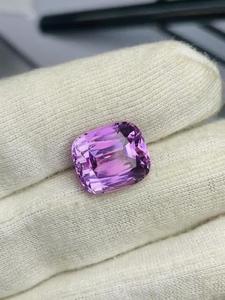 Piedra de Corte Fino de Kunzita Natural Certificada IGI de Calidad AAA, Corte Cojín, 18.47 14.9x13.0x11.2mm, Color Rosa Premium para Coleccionistas - Product Image 5