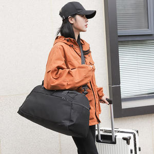 กระเป๋าเดินทางกีฬาสีดำแบบกันน้ำสำหรับออกกำลังกายและท่องเที่ยว - Product Image 6