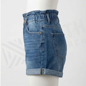 Shorts en jean taille haute plissés et déchirés pour femme – Respirants, confortables, décontractés, élégants pour l'été - Product Image 3