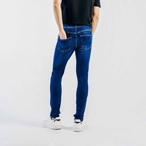 Jeans en denim classiques slim fit de haute qualité, coupe slim droite, décontractés, extensibles, pour hommes - Product Image 1