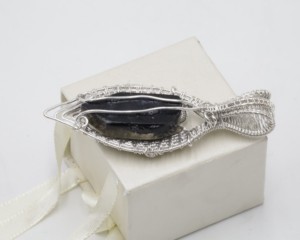 Colgante de Ametrina con Corte Baguette Envuelto en Alambre de Cobre |   Joyería Hecha a Mano con Piedra Preciosa de Ametrino Natural |   Colgante de Cristal Curativo de Talla Única - Product Image 3