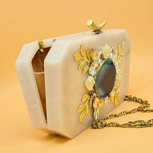 Pochette de mariage pour femmes en résine, design simple, couleur et taille personnalisables, livraison rapide - Product Image 4