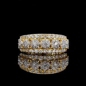 Bague Éternité Femme en Argent Plaqué Or Cinq Pierres Moissanite Taille Brillant Sertissage Pavé Géométrique Luxe Fiançailles - Product Image 1