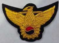 Emblème d'aigle 3D de luxe fait main sur mesure en fil de bullion – Badge brodé Zardozi à coudre en tissu velours avec fil métallique personnalisable