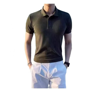 T-shirt décontracté pour homme, couleur unie, polyvalent, polo d'été à manches courtes, haut classique à manches courtes - Product Image 1