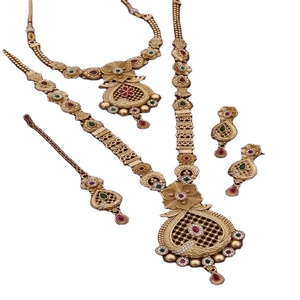 สร้อยคอผู้หญิงคอลเลกชันใหม่สำหรับชุดปาร์ตี้ - Product Image 1