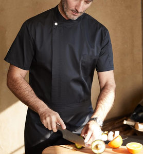 Giacca <span class=keywords><strong>da</strong></span> <span class=keywords><strong>Chef</strong></span> <span class=keywords><strong>Nera</strong></span> Personalizzata con Logo per Cucina, Hotel, Ristorante, Catering, Uniforme <span class=keywords><strong>da</strong></span> <span class=keywords><strong>Chef</strong></span> Leggera a Maniche Corte per Uomo - Product Image 6