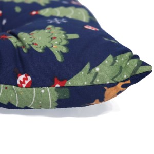 Coussin de chaise matelassé imprimé Noël, bleu marine, motif rennes et sapins, en coton, pour la décoration de Noël à la maison. - Product Image 2