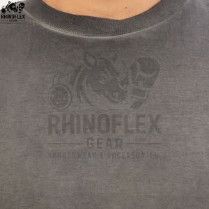 T-shirt streetwear pour homme en coton peigné, coupe boxy à épaules tombantes, avec logo personnalisé - Product Image 6