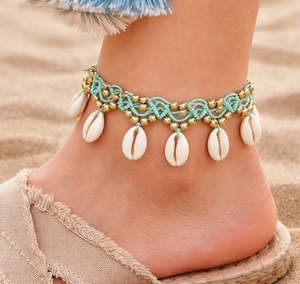 Chevillère en laiton macramé avec coquillages cauris, style bohème vintage pour femme, bijoux de plage - Product Image 3