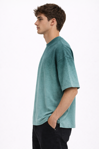 Camiseta Ocean Fade para hombre, cuello redondo, oversize, algodón suave, corte relajado, estilo urbano, tela de algodón suave y transpirable, tacto suave. - Product Image 3